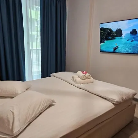 Sea Side Pool & Apartamento *