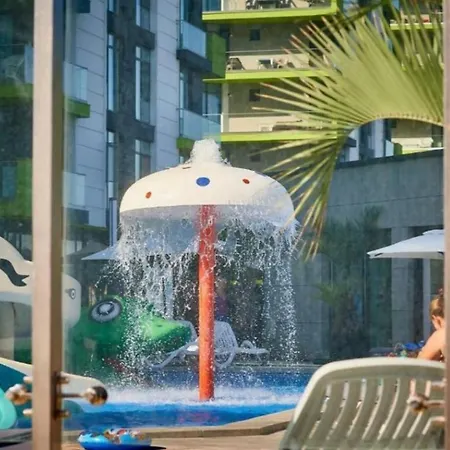 Sea Side Pool & Нэводари
